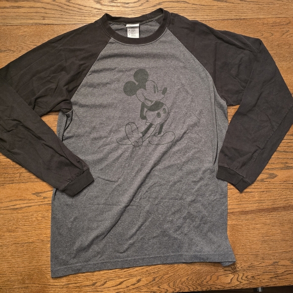 Disney Other - Disney Store Mickey Mouse Raglan Shirt Mens Medium Gray Black Long Sleeve